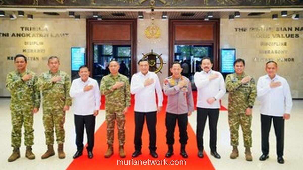 Kapolri dan Panglima TNI Hadiri Makan Siang Bersama di Cilangkap