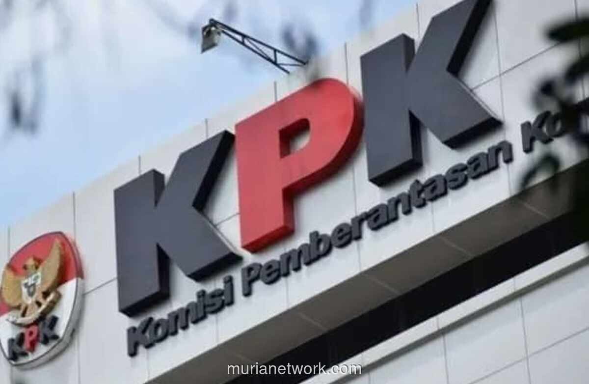 Mantan Pimpinan KPK: Kasus Amplop Menhut, Jangan Tebang Pilih