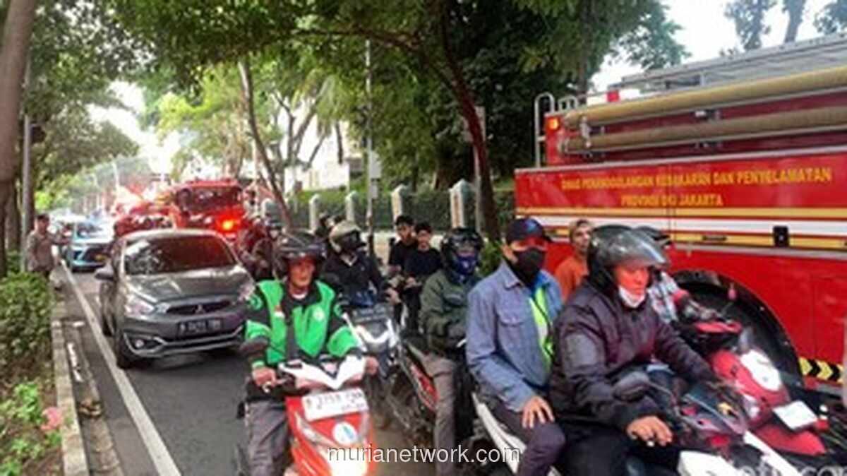 Kebakaran Gedung di Cikini Padam, Lalu Lintas Kembali Dibuka