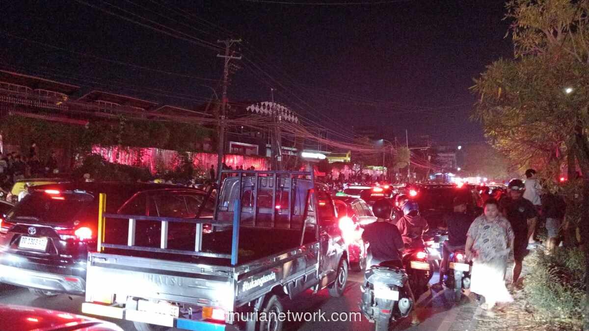 Kebakaran Melanda Nipah Mall Makassar, Lalu Lintas di Sekitarnya Macet Total