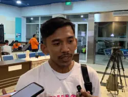 Tiga Sopir Ekspedisi Selamat Setelah Lompat dari KM Mutiara Sentosa 2 yang Terbakar
