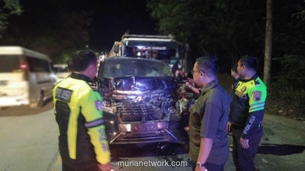 KH Anwar Zahid Selamat dari Kecelakaan di Bojonegoro