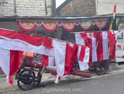 Menjelang 17 Agustus, Pedagang Bendera Keliling Keluhkan Sepinya Pembeli
