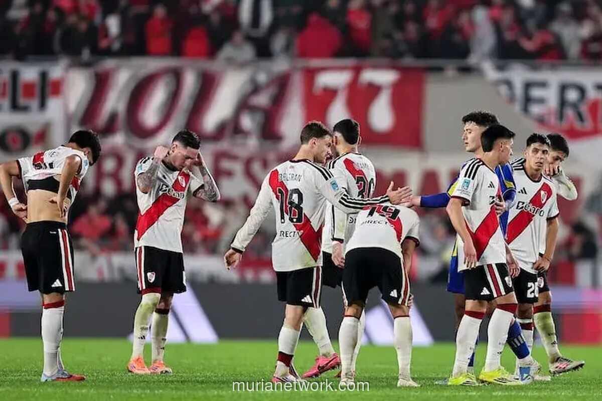 River Plate Terpuruk: Kekalahan Ketiga Beruntun Picu Krisis dan Protes Suporter