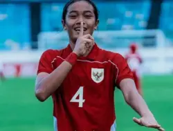 Kalah dari Aston Villa, Kurniawan Dwi Yulianto Justru Puas dengan Mental Tim