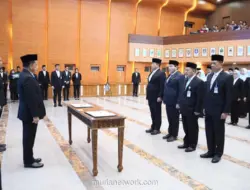 Mendagri Lantik Pejabat Baru di Lingkungan Kemendagri, Tegaskan Pentingnya Penyegaran Organisasi
