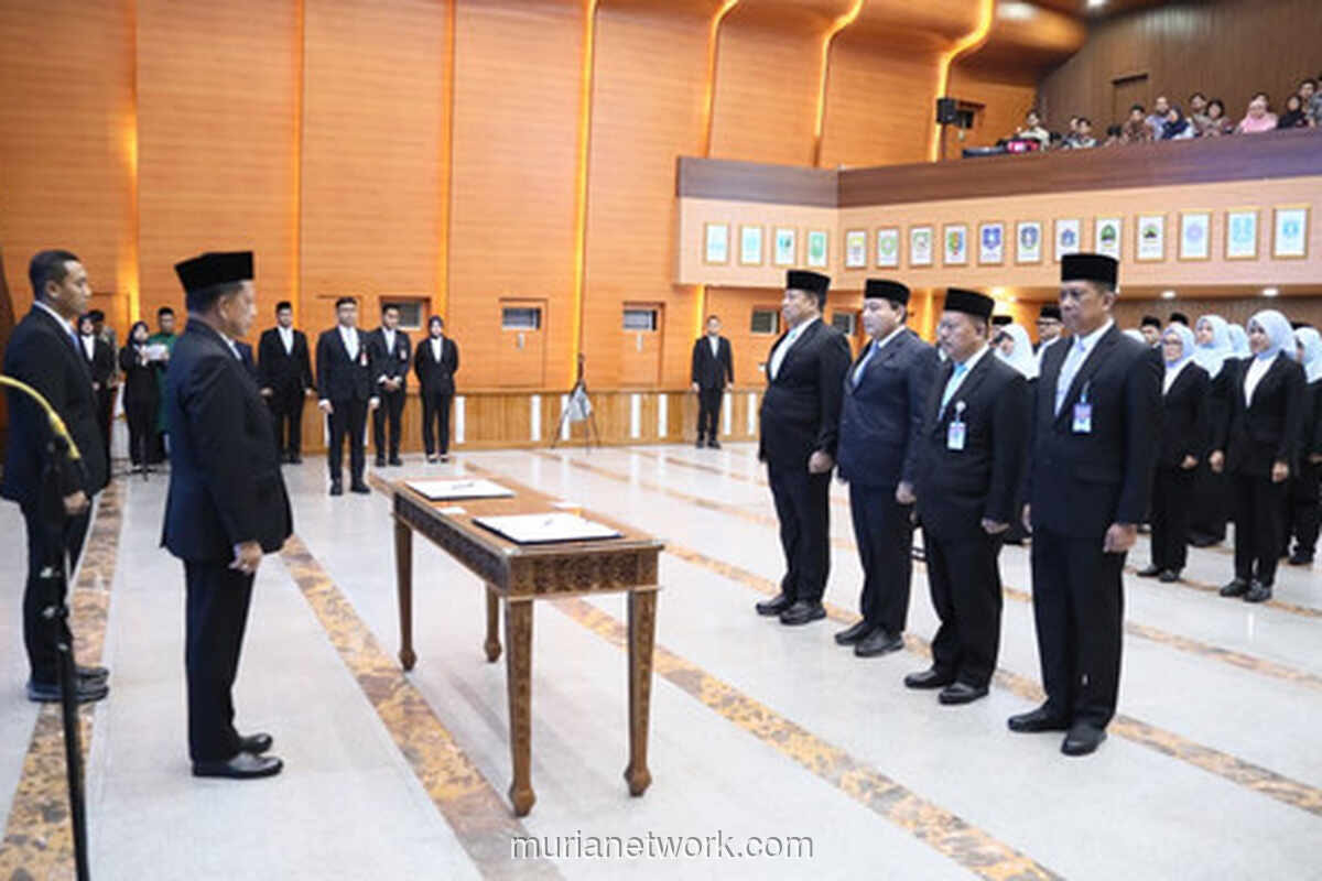 Mendagri Lantik Pejabat Baru di Lingkungan Kemendagri, Tegaskan Pentingnya Penyegaran Organisasi