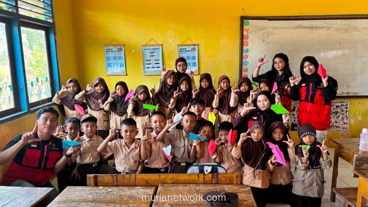 KKN Unhas Ajak Siswa SD di Takalar Ubah Bacaan Jadi Karya Kreatif