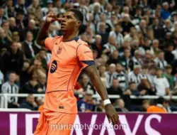 Rashford Kembali ke Skuad Utama Manchester United Usai Dipinjamkan ke Barcelona
