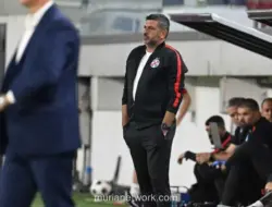 Pelatih FCSB Bantah Isu Mundur Usai Imbang Lawan Sepsi