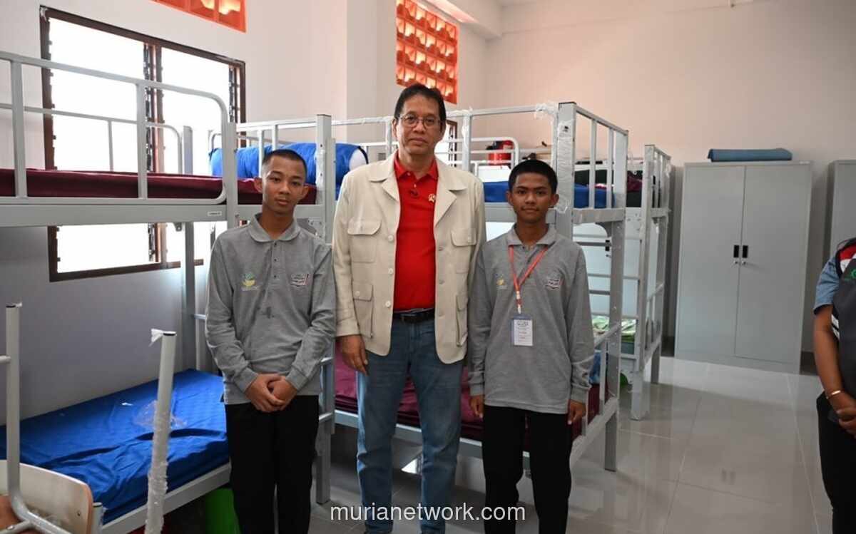 Menkeu Tinjau Sekolah Rakyat Surabaya, Pastikan Anggaran APBN untuk Pendidikan Berkualitas