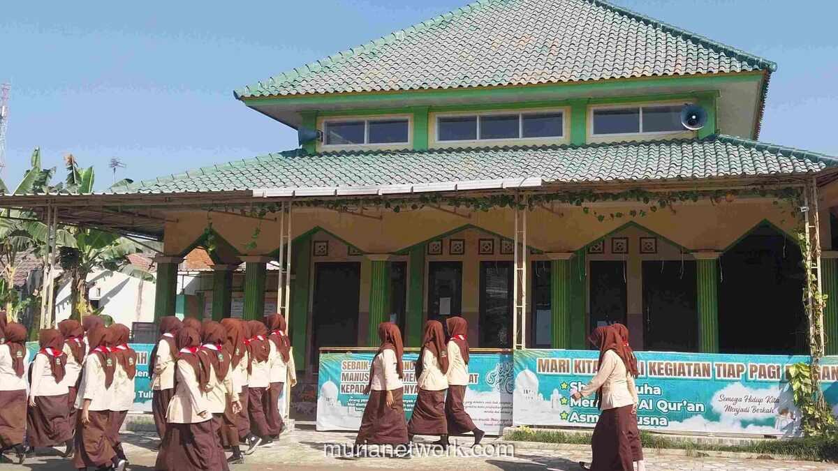 8.900 Guru Honorer Madrasah di Malang Terima Upah Rp300 Ribu per Bulan