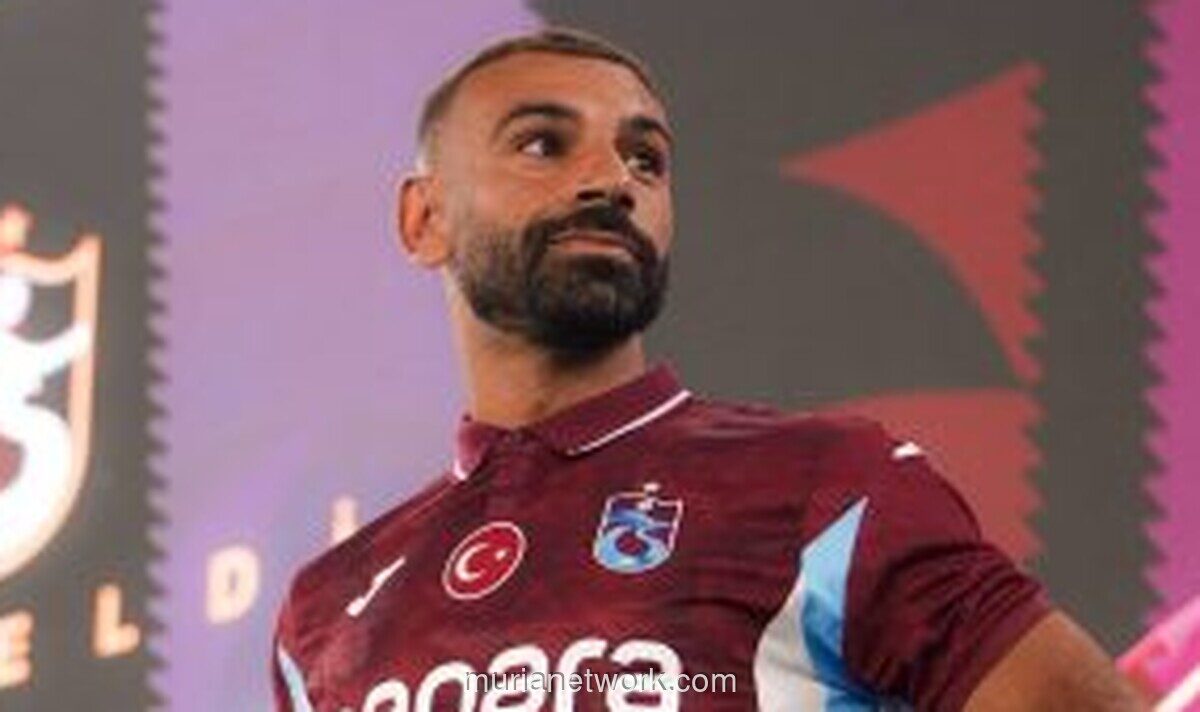 Mohamed Salah Resmi Bergabung dengan Trabzonspor, Disambut Ribuan Fans