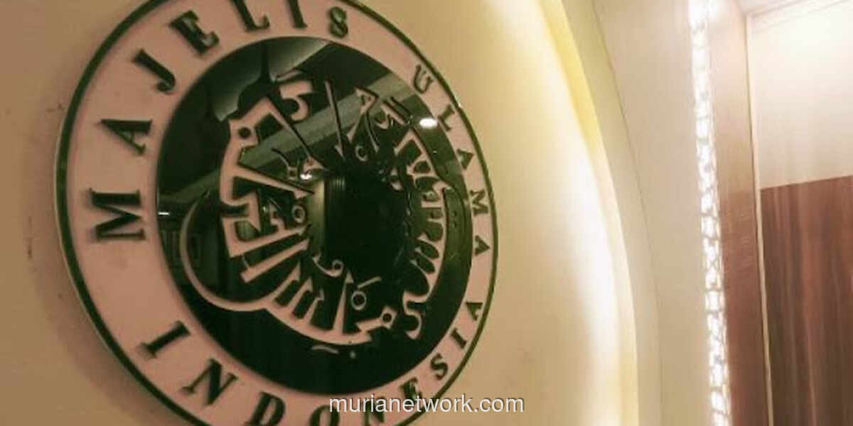 MUI Tegaskan Hukum Haram Pria Pakai Pakaian Wanita saat Karnaval Agustusan