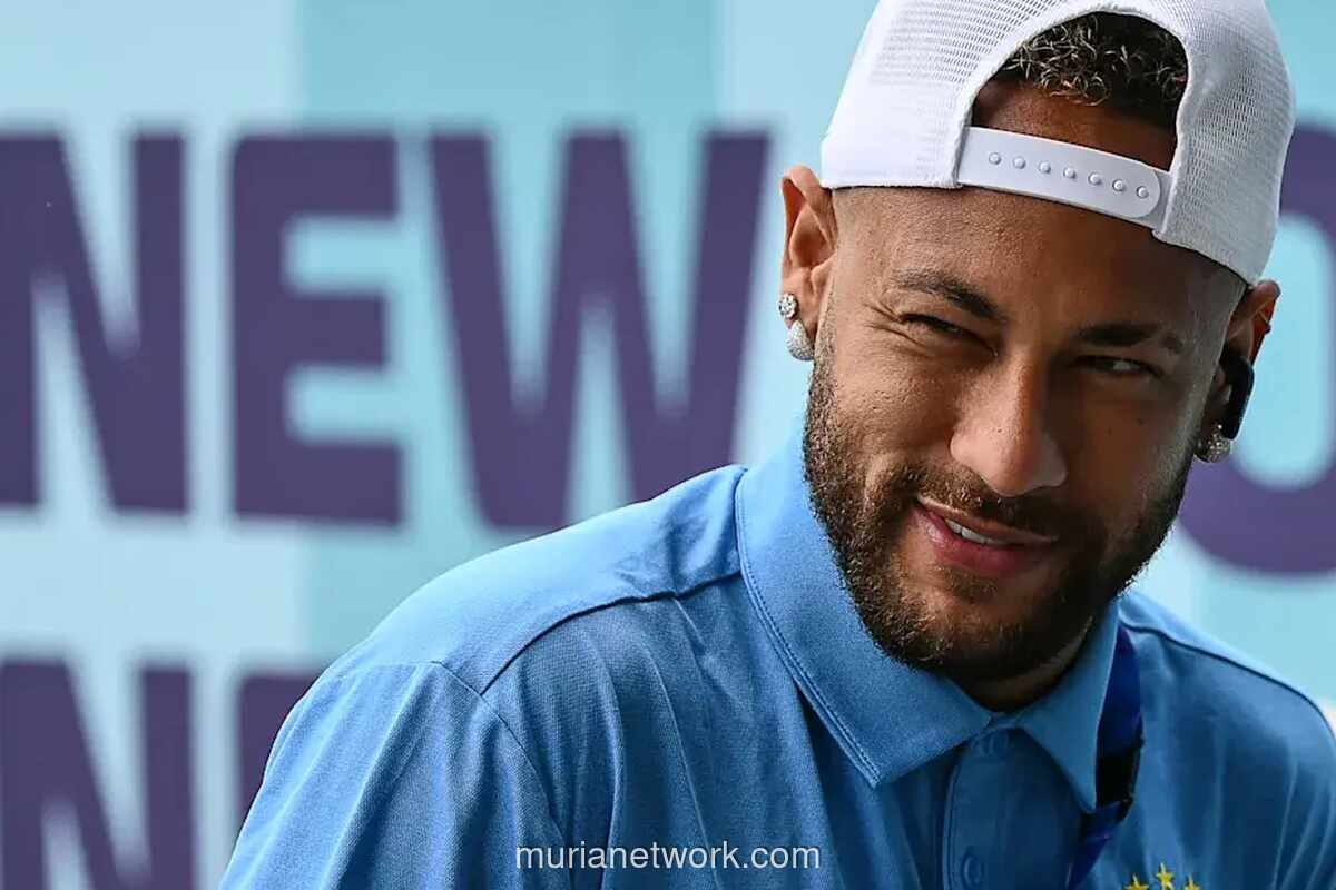 Neymar Pastikan Belum Pensiun, Fokus Penuhi Kontrak di Santos hingga 2026