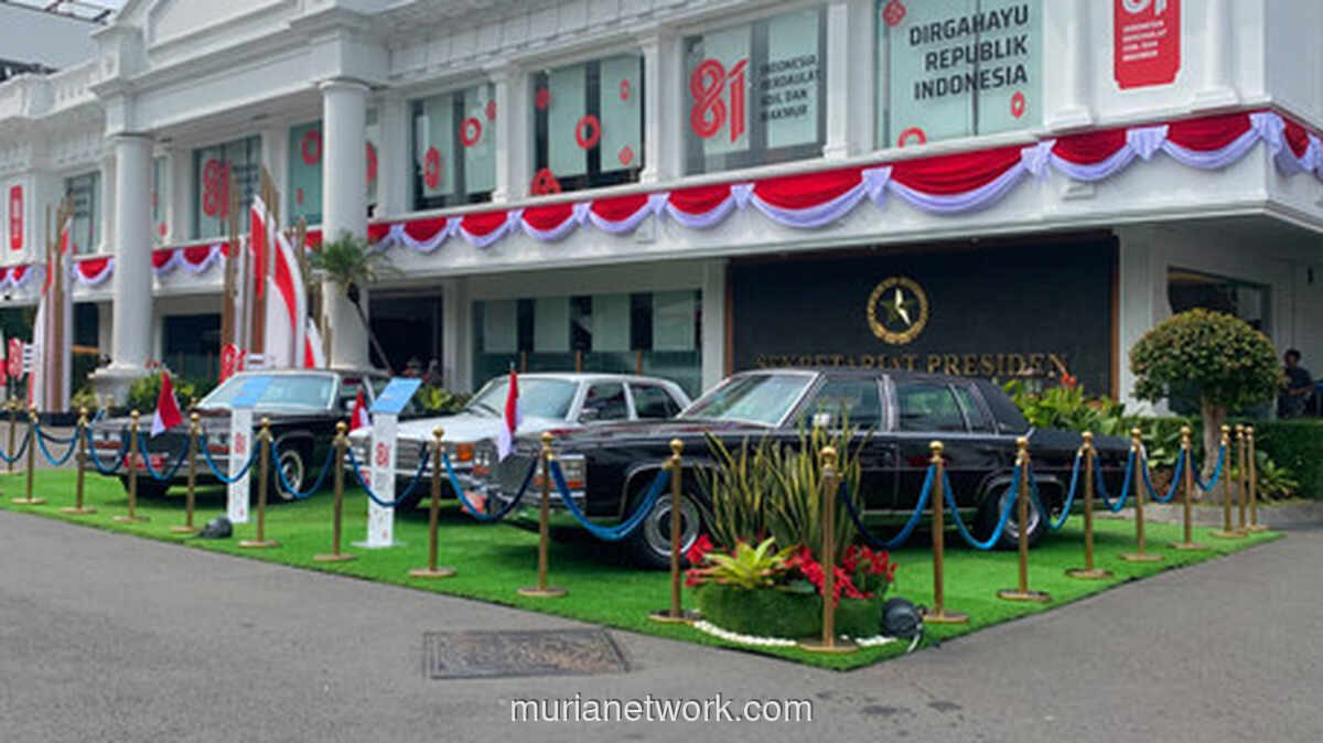Tiga Mobil Kepresidenan Dipamerkan di Istana Menyambut HUT ke-81 RI