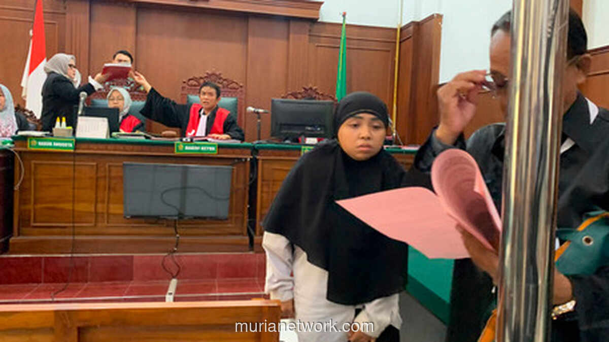 Terdakwa Perobohan Rumah Dinas Bea Cukai Surabaya Dituntut Satu Tahun Penjara