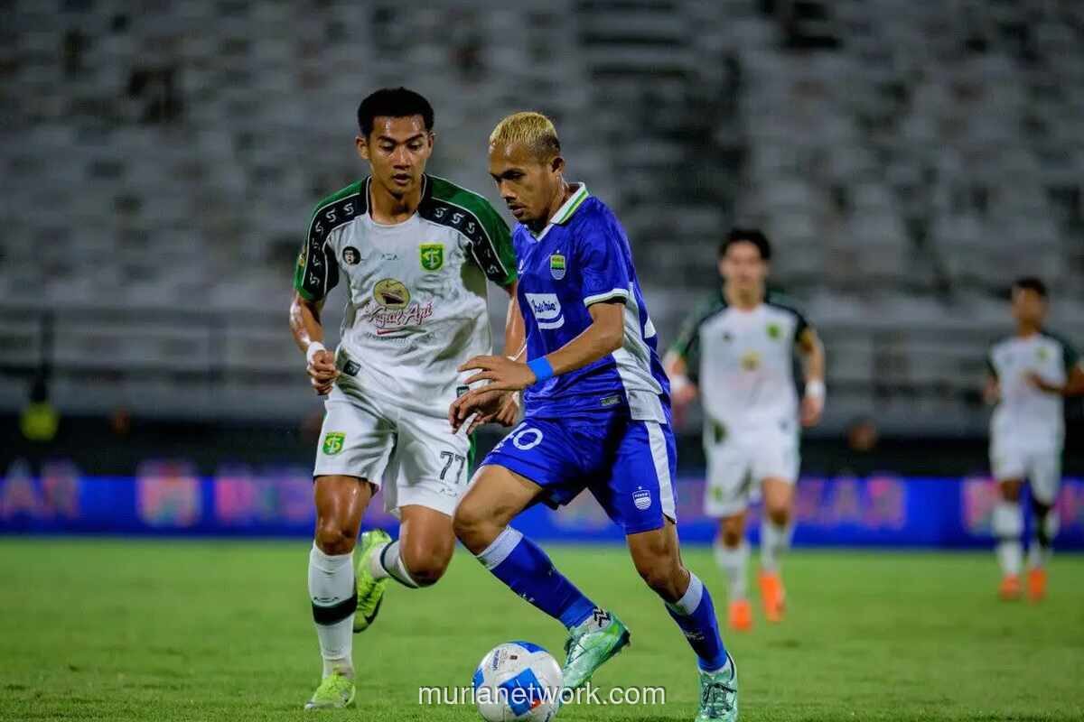 Persebaya dan Persib Bermain Imbang 1-1 di Babak Pertama Final Piala Presiden