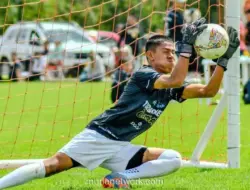 Persib Bandung Bidik Kiper Kroasia Ivan Susak untuk Perkuat Lini Pertahanan