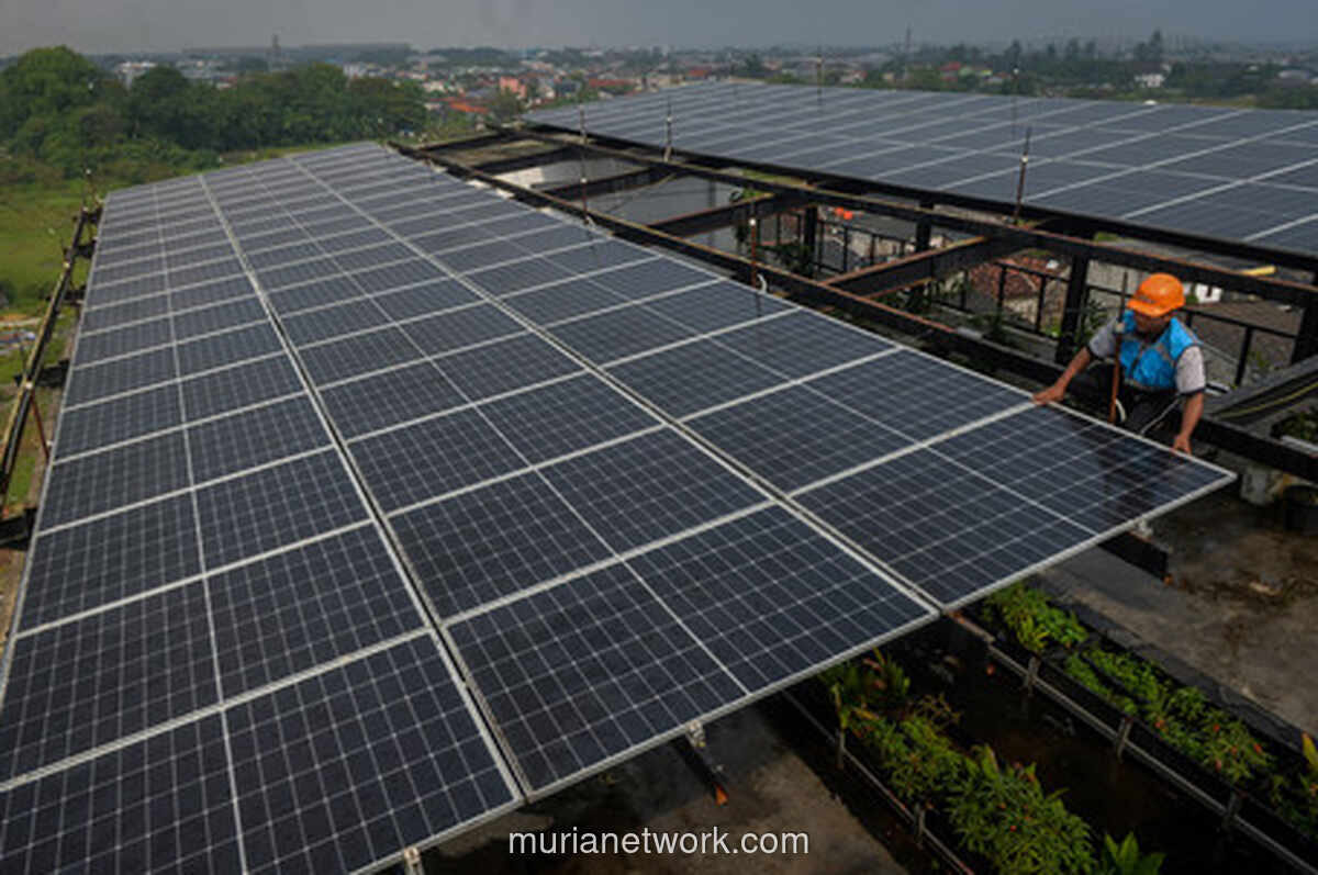 Realisasi PLTS Atap Hampir Capai 1 GWp, Tunggu Aturan Baru