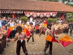 Karang Taruna Bagikan 285 Paket Sekolah dan Bantuan Air Bersih di Bogor