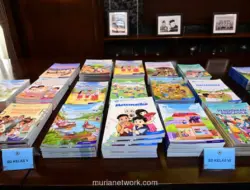 Prabowo Instruksikan Evaluasi dan Pembaruan Buku Pelajaran hingga Perbandingan dengan Negara Tetangga