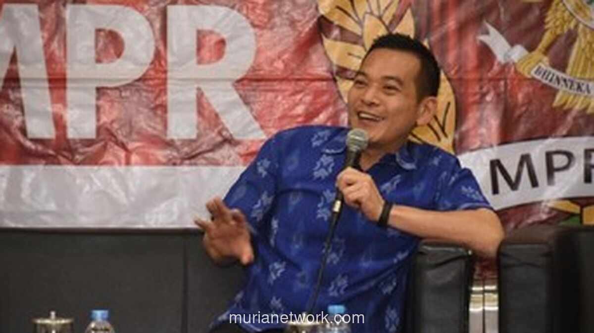 PKB Nilai Momen Prabowo-Jokowi-Gibran di HUT RI Simbol Persatuan