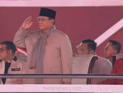 Prabowo dan Gibran Hadiri Karnaval HUT ke-81 RI di Monas
