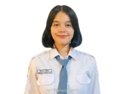 Siswi SMKN 5 Pontianak Dipercaya Bawa Baki Bendera di Upacara HUT ke-81 RI
