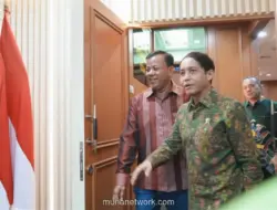 Raja Juli Antoni Bungkam soal Selisih Amplop yang Dikembalikan ke KPK