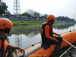 Remaja Tenggelam di Kali Banjir Kanal Barat, Tim SAR Gabungan Lakukan Pencarian