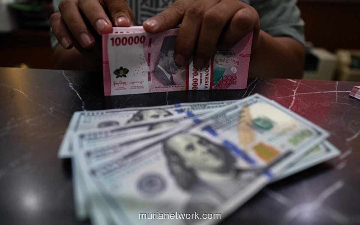 Rupiah Terus Tertekan, Dolar AS Tembus Rp17.861