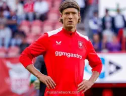 Laga Pembuka Eredivisie: Heerenveen vs Twente, Stabilitas Skuad Jadi Kunci
