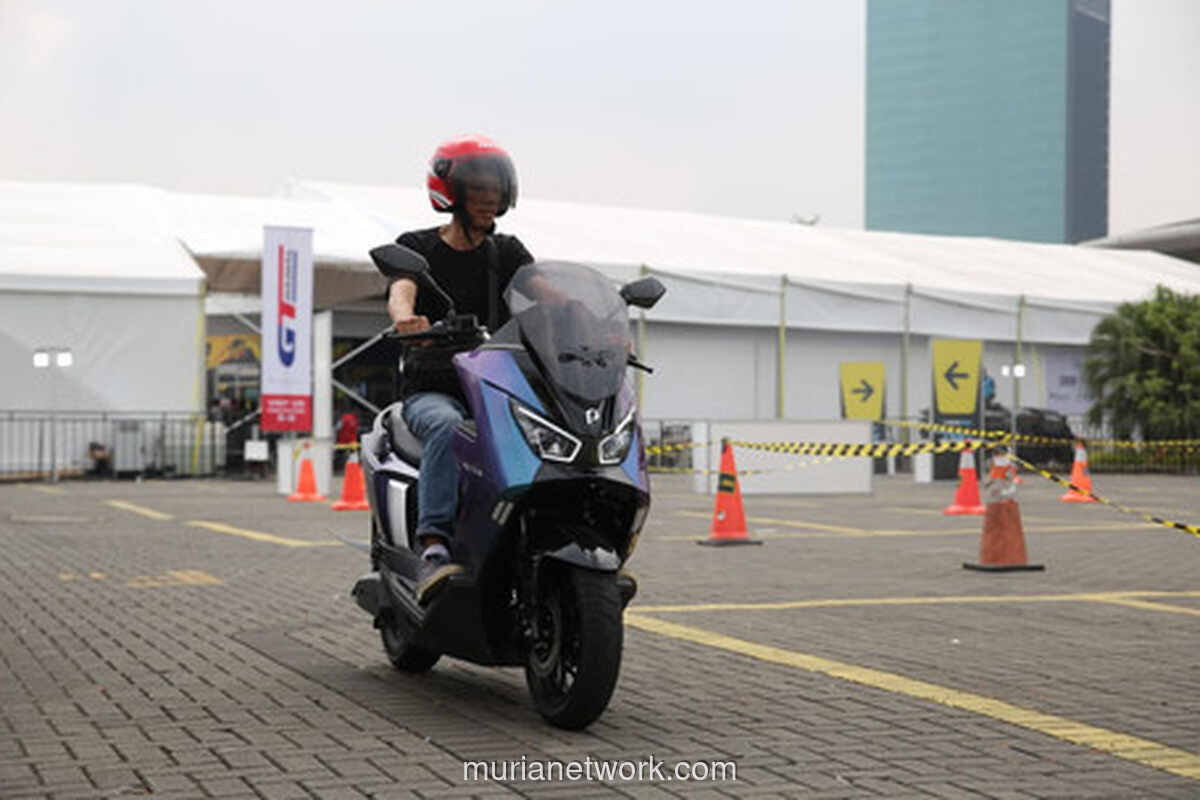 Sewa Baterai Motor Listrik Dinilai Efektif Tekan Biaya, tapi Tak Selalu Hemat untuk Jarak Dekat