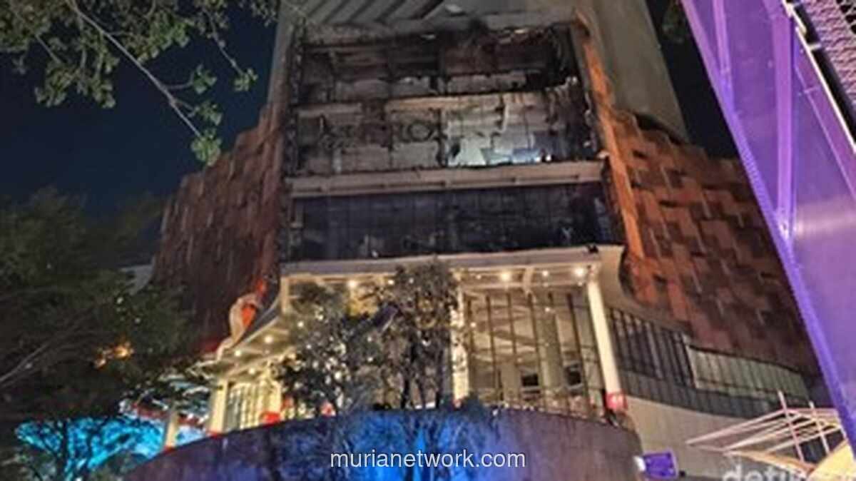 Kebakaran Mal Nipah Makassar Padam, Diduga dari Korsleting Neon Box