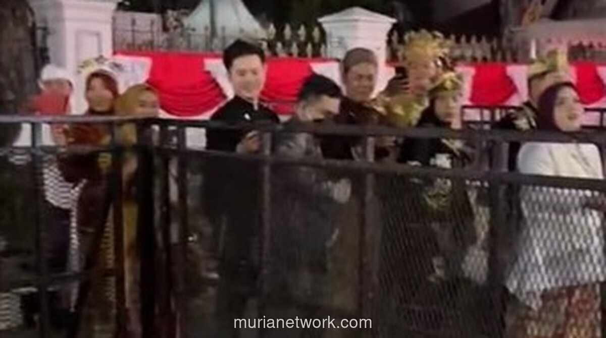 Antusiasme Warga Padati Istana Merdeka Sejak Subuh untuk Rayakan HUT ke-81 RI