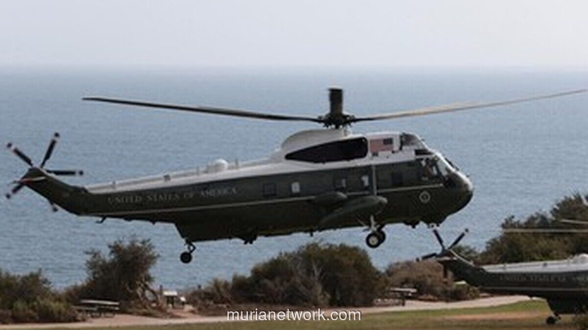 FAA Selidiki Insiden Marine One Terlalu Dekat dengan Pesawat Komersial