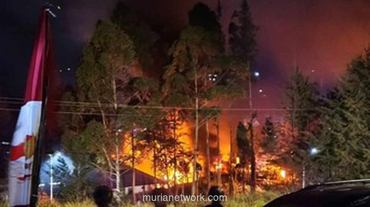 Kantor Pemerintah yang Dibakar Massa di Puncak Papua Bertambah Jadi 11 Titik