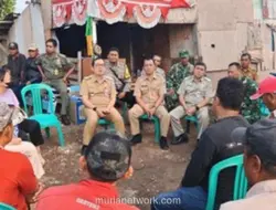Polisi dan Camat Cilincing Tinjau TPS Liar, Warga Pemilah Sampah Dilibatkan