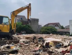 TPS Liar di Kampung Dukuh Terbakar, Lahan Ternyata Milik Negara