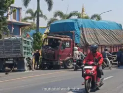 Kecelakaan Beruntun di Pantura Tuban: Truk Fuso Oleng, Sopir Pikap Terjepit