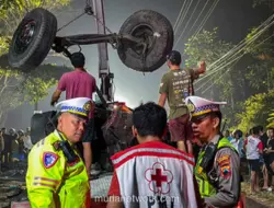 Truk Rem Blong Tabrak Tiga Motor di Salatiga, Satu Tewas