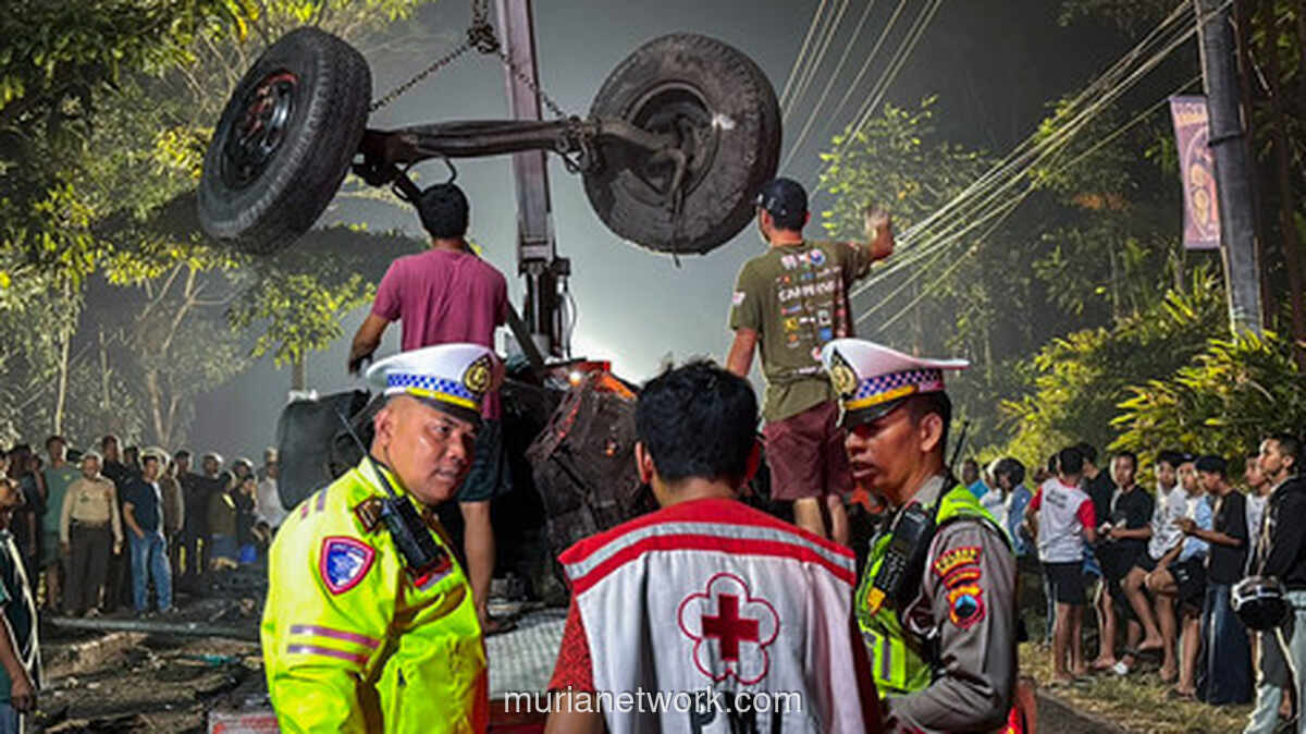 Truk Rem Blong Tabrak Tiga Motor di Salatiga, Satu Tewas