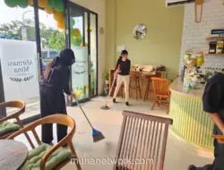Kisah Roti Bun yang Berlipat Ganda dan Sebuah Mercedes Putih