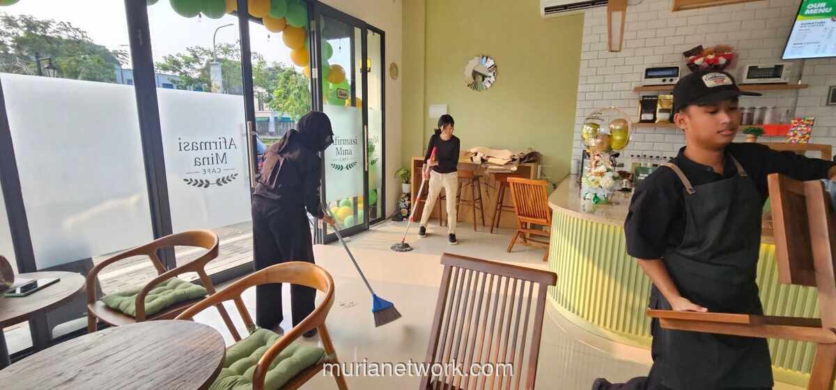 Kisah Roti Bun yang Berlipat Ganda dan Sebuah Mercedes Putih