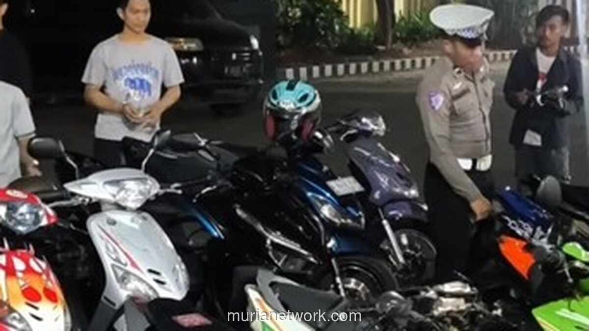 Patroli Malam, Polisi Cileungsi Amankan Pemuda Ugal-ugalan dan Sita Tuak