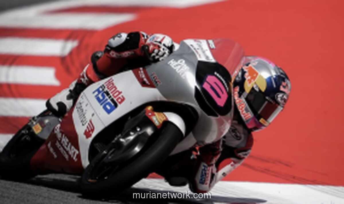 Veda Ega Pratama Manfaatkan Insiden Rival untuk Pangkas Jarak di Klasemen Rookie Moto3