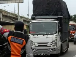 Video Viral, Petugas Dishub Kota Bekasi Diduga Pungli Sopir Truk Rp 1,7 Juta