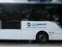 Transjakarta Minta Maaf soal Lansia Diminta Turun karena Bau Badan