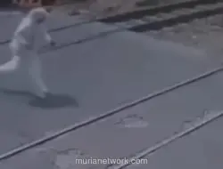 Viral, Wanita Tewas Tertabrak KRL di Kembangan Diduga karena Pakai Headset
